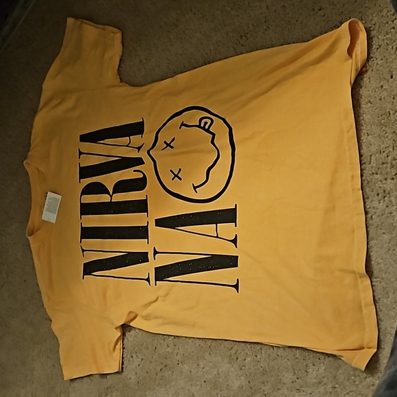 Nirvana Women's Size M Short Sleeve Yellow Tee Shirt NWT - Picture 2 of 6